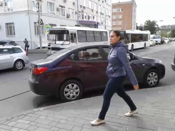 Ростовские трамваи встали из-за автохама: видео